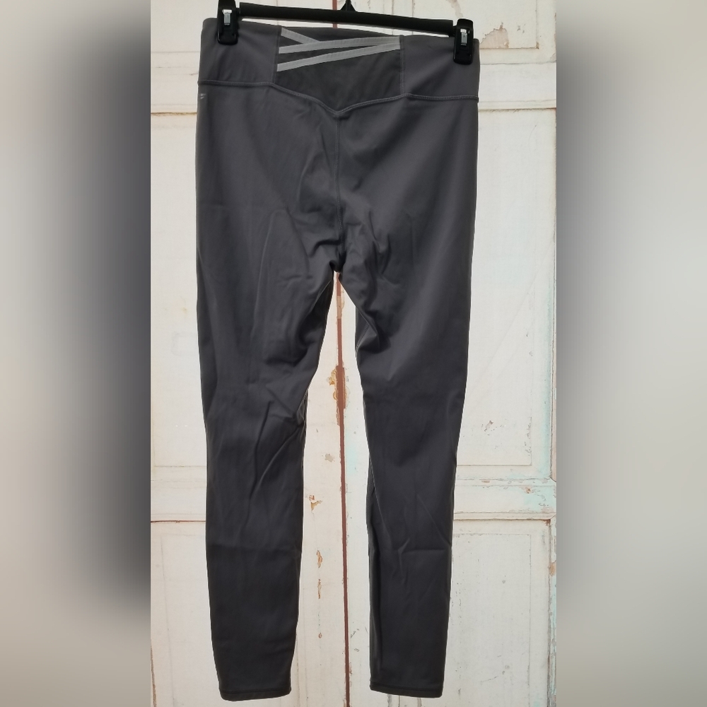 Fabletics Bundle - Picture 7 of 10